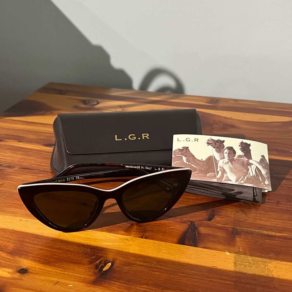 Women’s Black Cat Eye Sunglasses